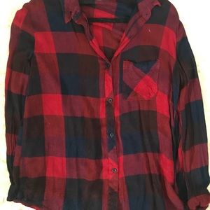 Beachlunchlounge plaid button down shirt!